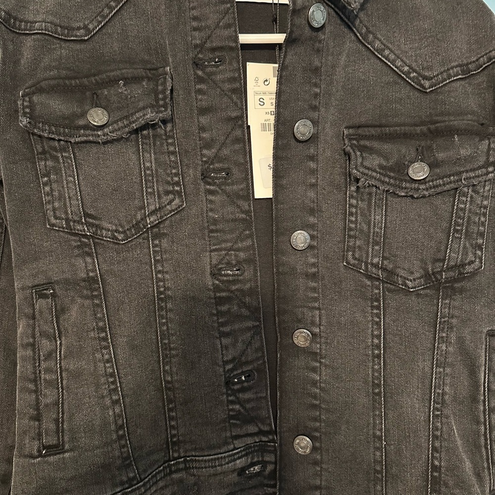 Zara Black Jean Jacket Timeless Denim Style